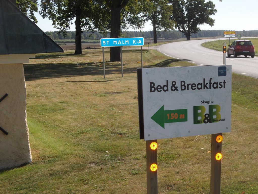 Skogis Bed & Breakfast 카트리네홀름 외부 사진